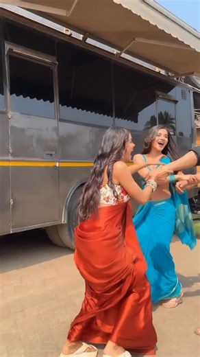 Fun, moves, and full-on vibes with Priyanka, Kanika & Namik Paul #funny | Telly Talk India