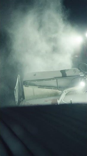 Early bird gets the corduroy. #spdyer #forskiers #skiing