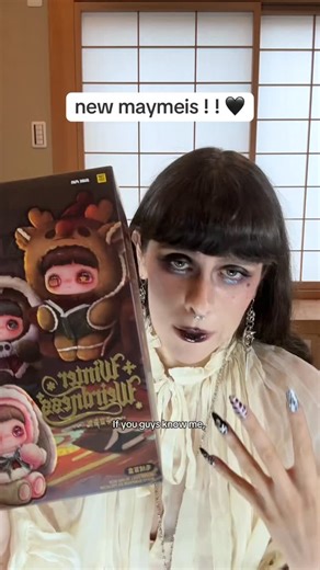 ghoul on Instagram: "merry christmas!! ⭐️ the secret is a nun btw 😟🖤 whoever gets her is so lucky !! maymei winter weirdness collection ty @popboxssofficial (GHOUL12 rn 15%!!) #blindbox #maymei #popbox #gothmakeup"