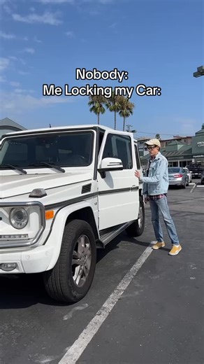 The Mannii on Instagram: "It’s a bad habit "