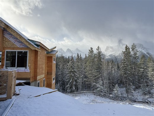 Own Part of a Luxury Canmore Estate. Limited Availability. | Luxara