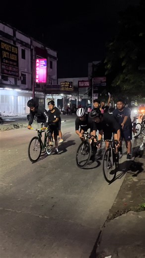 DragX by Fixie Fans #FixieFans #fixie #dragrace #bikerace