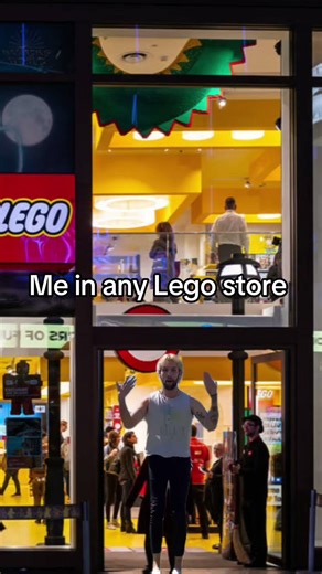 My bank account screaming while I walk into the LEGO Store... 🗣️💸 #shorts #lego #afol #funny #memes