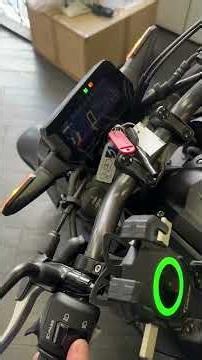 CB250R 2023年 中古車 ETC2.0 充電スマホホルダー付き バイクショップ名:ゲンズ 八戸ノ里店