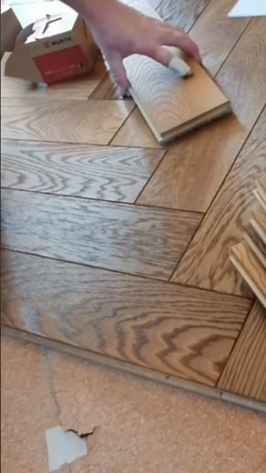 Parkett legen/ Parkett reparieren/ tools/ Tricks/ Vinyl/ Klick/ Kleber/ Werkzeug/ Schrauben/ kitten