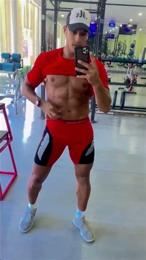 Natural Body Transformation#bodybuilding #gymmotivation #musclegrowth #workoutroutine #fitness