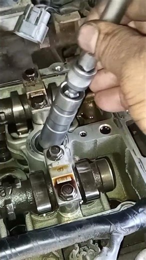 Causes of engine overheating, shaking, and sputtering.
