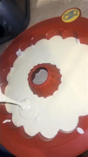 Omgggg! I used plastic ( #smartware ) to bake our #cheesecake