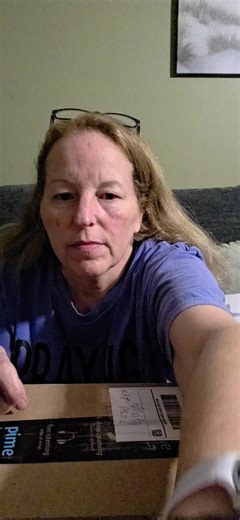 Mystery box opening!! Amazon Mystery Box came from Go Big Resale in Springhill, Florida!! Let's see what we get. I will update with retail once i get a chance. I will also post items for sale later this evening. | Tricia's Mystery Box Finds