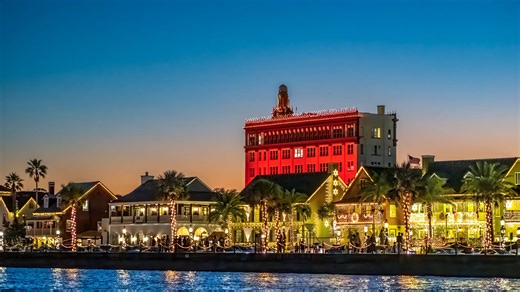 World Atlas names 7 most festive Florida downtowns for the holidays