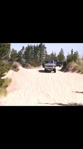 Whoop sections will getcha 😂 #bronco #prerunner #fordtrucks #fyp #mechanicsoftiktok #bigblocks #cammed #chop #becauseracetruck #foryourpage #lope