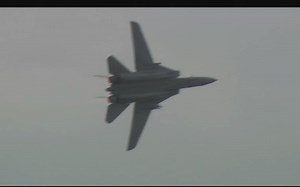 2003年美国国家航空展F-14战斗机飞行展示