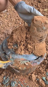 1.4M views · 6.6K reactions | Treasure Hunt [ GOLD ] with metal detector #treasurehunt #satisfying #metaldetecting #treasurehunting #treasurehunter #gold #metaldetector #metaldetecting #xhunter | X Hunter | Facebook