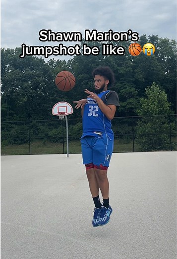 Shawn Marion's Unique T-Rex Arm Jumpshot