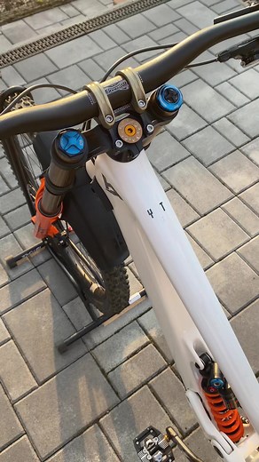 Explore YT Industries Tues Core 4 Features