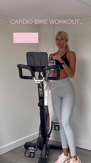 Cardio bike workout 👸🏼burn 300 cals in 30 mins😜💗🚴‍♀️ #fyp #foryou #gym #gymtok #card