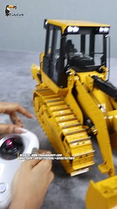38K views · 515 reactions | Do you know how to play with this near-perfect 1/14 3CH metal RC hydraulic tracked loader 963D? #rcmodel #rcworld #rclife #rclover #rccommunity #rctoys #RC #Loader #JDModel #Toucanhobby | JDModel RC construction truck | Facebook