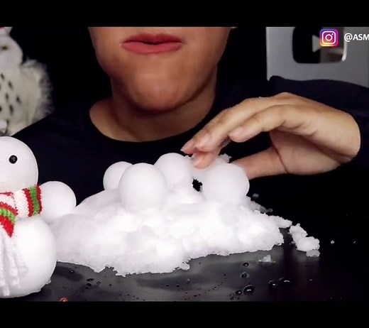 Asmr Snowballs/ Powdery Snow/Ice Eating #WhenRiftanSays#foryou#fyp#asmr#snow#christmas#iceeating