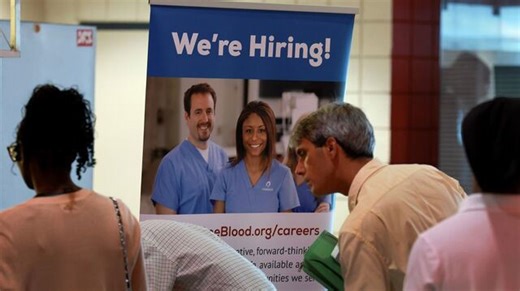 US Job Openings Fall to the Lowest in 10 Months