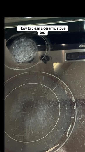 How to clean a ceramic stove top!#cleaningbusinesscoach #cleaningbusinessmentor #howtoclean #startingacleaningbusiness #stovetop