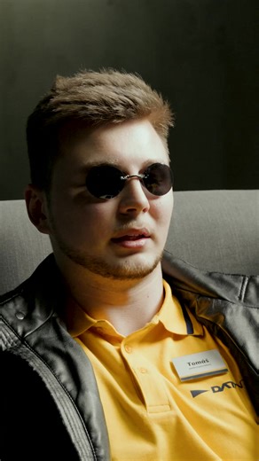 Umělá inteligence… je všude. Grafickou kartu RTX AI jednou vyzkoušíš a už nebude cesty zpět. 🕶️ #datart #elektrospecialista #rtxaion | DATART CZ