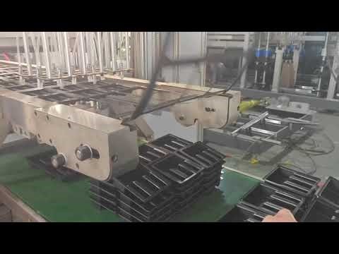 Plastic medical tray thermoforming machine