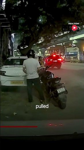 Chennai Sanitation Worker Fights Off Harasser With Broom | India Today | #chennainews