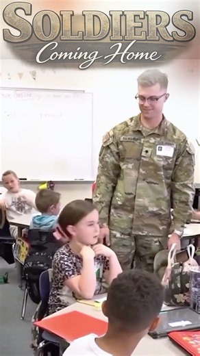 The Homecoming Loop: Soldier surprises daughter in class #cominghome #reunion