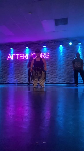 Engaging Hip-Hop Dance Class Routine in Studio