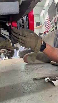 How to replace Brembo rear pads in 2 minutes #hellcat #diy #brake