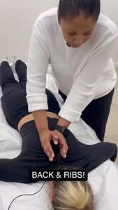 🔥🔥SHE WAS CRUNCHYY🔥🔥 Crunchy back and lower rib adjustments! Is it time for you to make your first appointment?! YouTube: @drsholeenchandEssw Monday- Friday 10am -7pm For appointments book online via the booking link in bio! (Full Permission was obtained from the persons in this video prior to posting on social media platforms. This is a small snippet of the actual treatment) #asmr #chiropractor #chiropractic #pregnancy #sydney #explore #postpartumjourney #teacher #highschool #dancer #mum #t