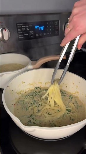 Creamy spinach & pesto pasta with steak #dinner #dinnerideas #recipe
