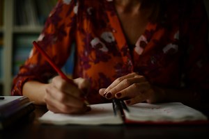 Dear Agony Aunt: What Should I Do?