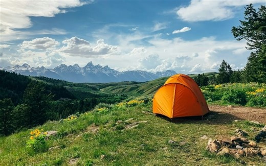 How to Put Up a Basic Camping Tent From "Dad, How Do I?"