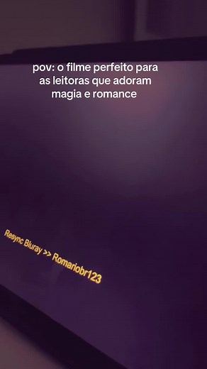 Rubinrot: O Filme Perfeito de Romance e Magia