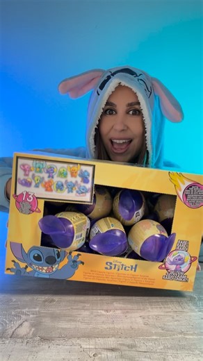 Werbung | Alien Stitch ist gelandet & übernimmt jetzt mein Regal 👽💙 wie cool sind bitte diese Blindboxen! @justplayproducts 😱! #justplayproducts #justplay #stitchblindbox #stitch #außerirdischstitch #blindboxunboxing #viral #reels #reelsinstagram #stitch #stitchlover #izzchichi #unboxing #disneystitch | Cigdem De