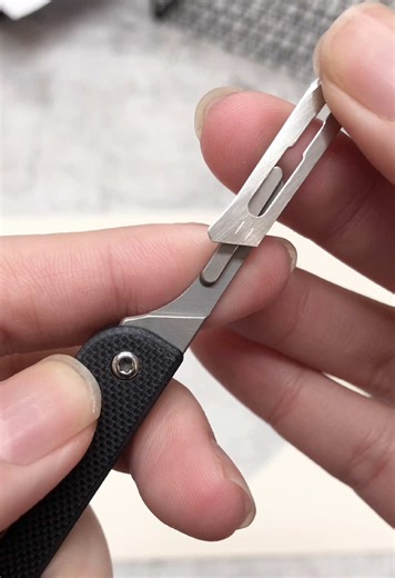 I like this foldable edc knife. #foldable #scalpel #knife #edcgear #sharp