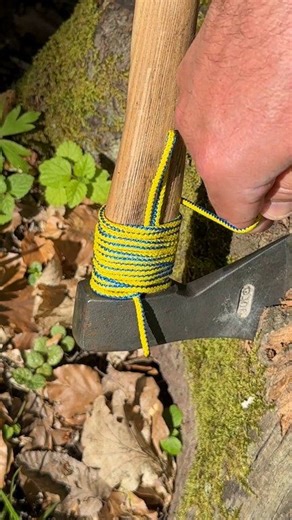Amazing Hack: Strong Axe Protection.🔥 #camping #outdoors #lifehacks #survival #skills #adventure #bushcraft #hack #forest | Sergio Outdoors