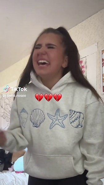 my cover of in the stars hit 40 million streams 🥹🩷 #singing #music #cover #inthestars