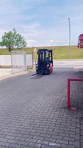 Fast, faster, Linde E16 EVO 🏎💨 ️ | Linde Material Handling