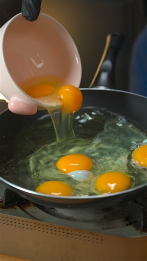 BanKii on Instagram: "Egg Hack!"