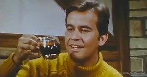 Dick Clark shows the value of hot Dr. Pepper in inspiring 1968 commercial