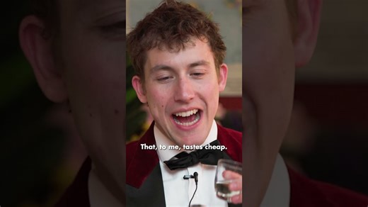 Queen vs Trump: Blind celebrity wine taste test!🥂🍷