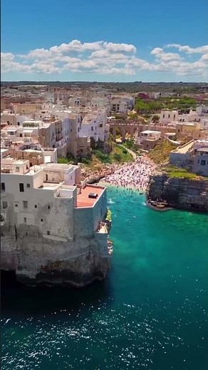Polignano a Mare: Italy’s Cliffside Paradise 🇮🇹🌊✨