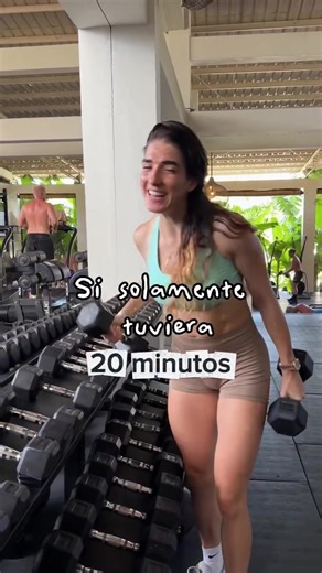 SÍGUEME para más tips 💪🏽 Cuál fue el mejor consejo?😅😂 Si te gustó, compártelo en tus historias para ayudarnos entre mujeres a ponernos lindas 🩷🫰🏽 #fit #gym #fitness #consejos #perderpeso