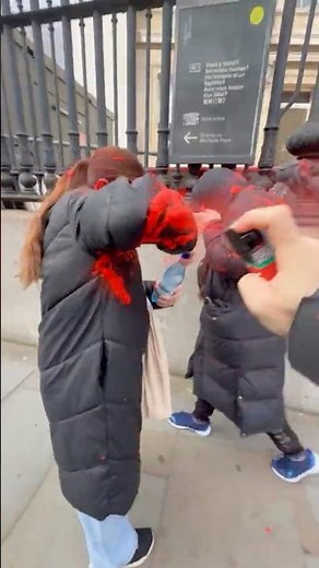 Pickpockets caught red-handed & Marked with Paint