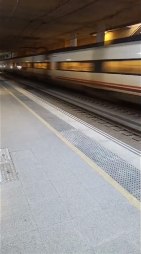 MD Serie 449 pasando por Puerto Real #turase_irontrenes