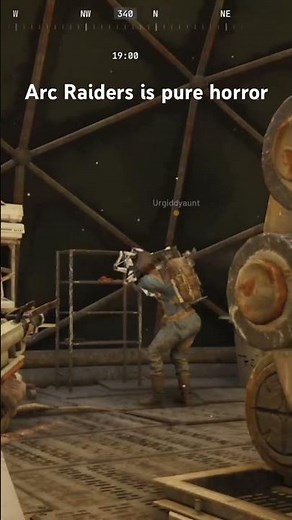 Alien face hugger situation in Arc Raiders. 😂 #arcraiders #horror #aliens #facehugger #snitch