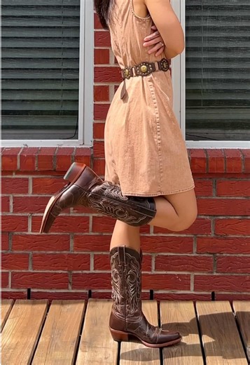 Happy Sunday 🤎✝️ Dress & belt: @SHEINUS Boots: @Boot-Barn 🤠 #churchootd #sundayootd #OOTD #cowboybootsoutfit OOTD, church ootd, church outfit, dress and cowboy boots, outfit ideas, outfit inspo, western style