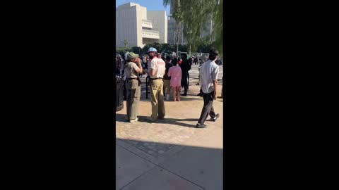 US: Riots Over Immigration Operations Intensify in Los Angeles 3